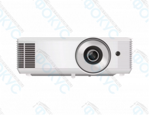 Проектор InFocus SP226ST, фронтальный вид, компактный корпус и объектив с ручной фокусировкой